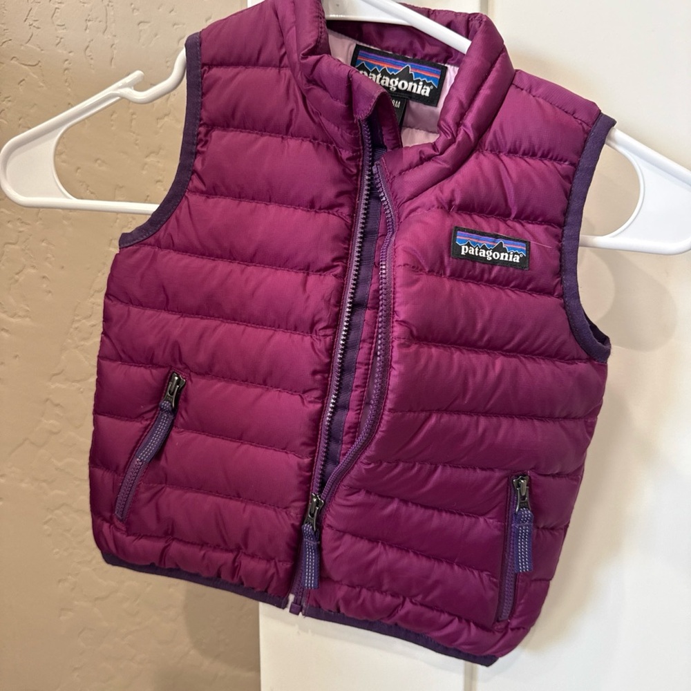 Patagonia Toddler Down Puffer Vest Size 12-18m Purple